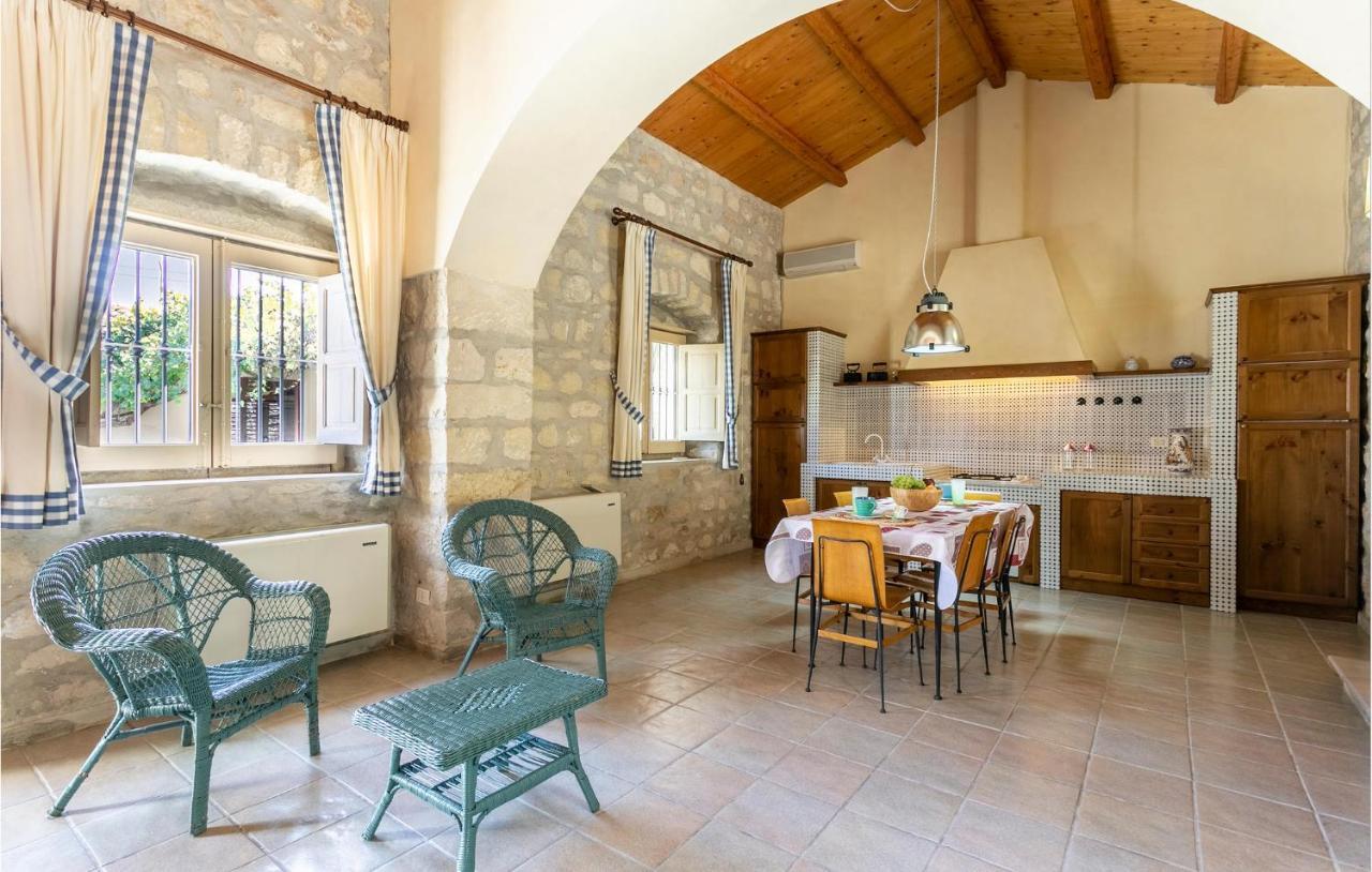 Cozy Home In Ragusa With Kitchen Camemi Buitenkant foto