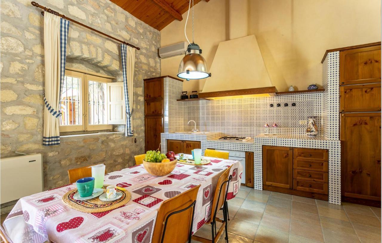 Cozy Home In Ragusa With Kitchen Camemi Buitenkant foto